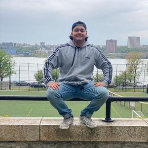 Meet your Posher, Carlos